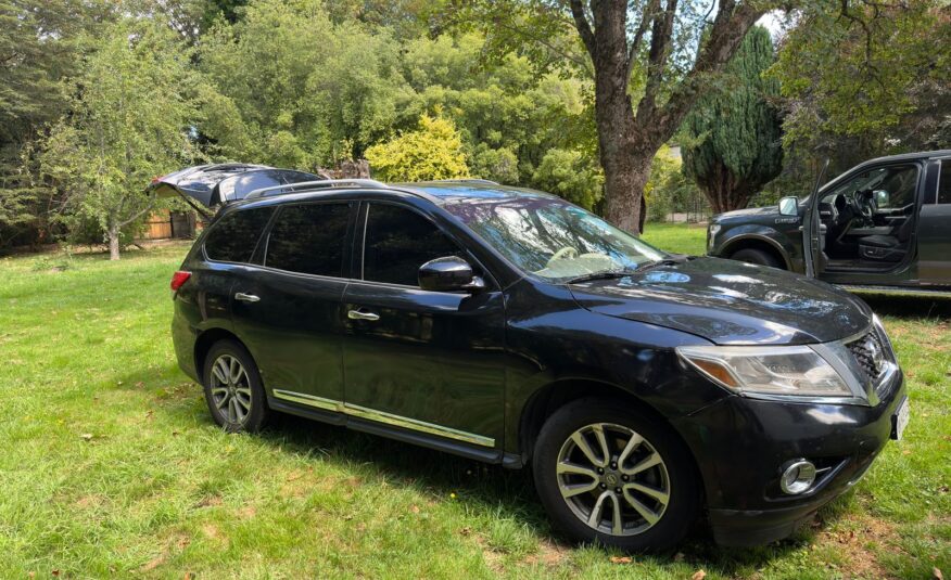 Nissan Pathfinder 2014